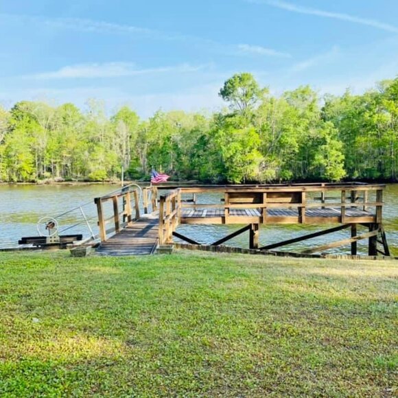 Meet your Posher, Erin - Picture 5 of 5